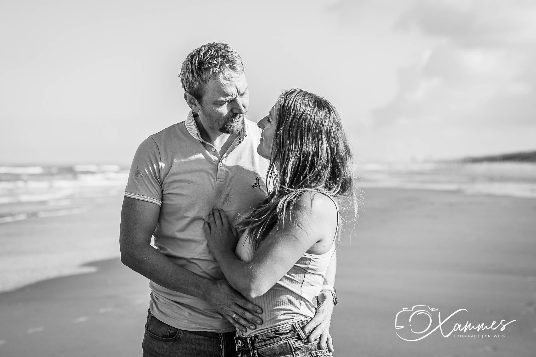 Ontdek waarom een loveshoot zoveel meer is dan alleen mooie foto’s. Een moment van echte verbondenheid, spontane liefde en blijvende herinneringen. Lees meer!