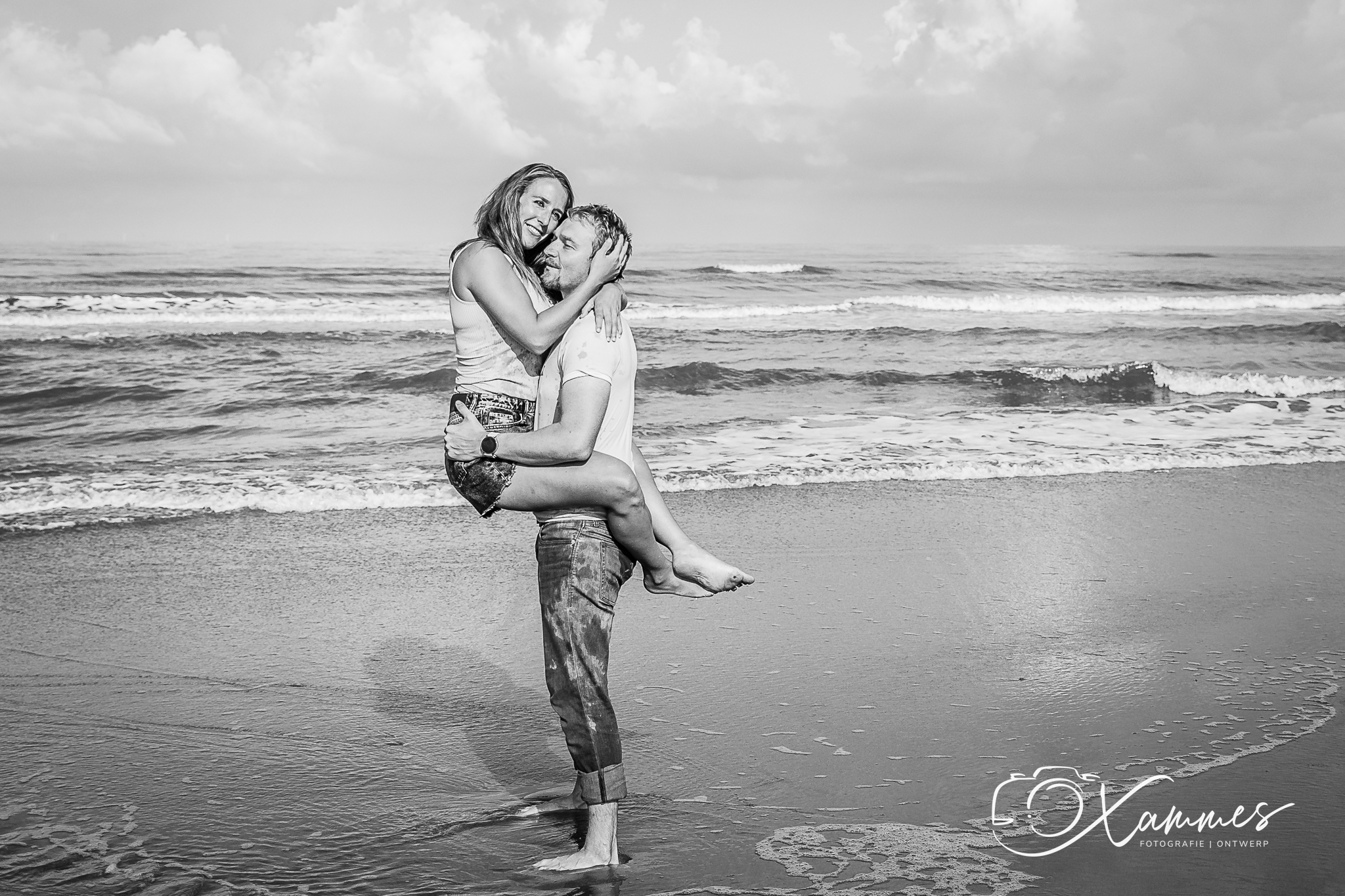 Ontdek waarom een loveshoot zoveel meer is dan alleen mooie foto’s. Een moment van echte verbondenheid, spontane liefde en blijvende herinneringen. Lees meer!