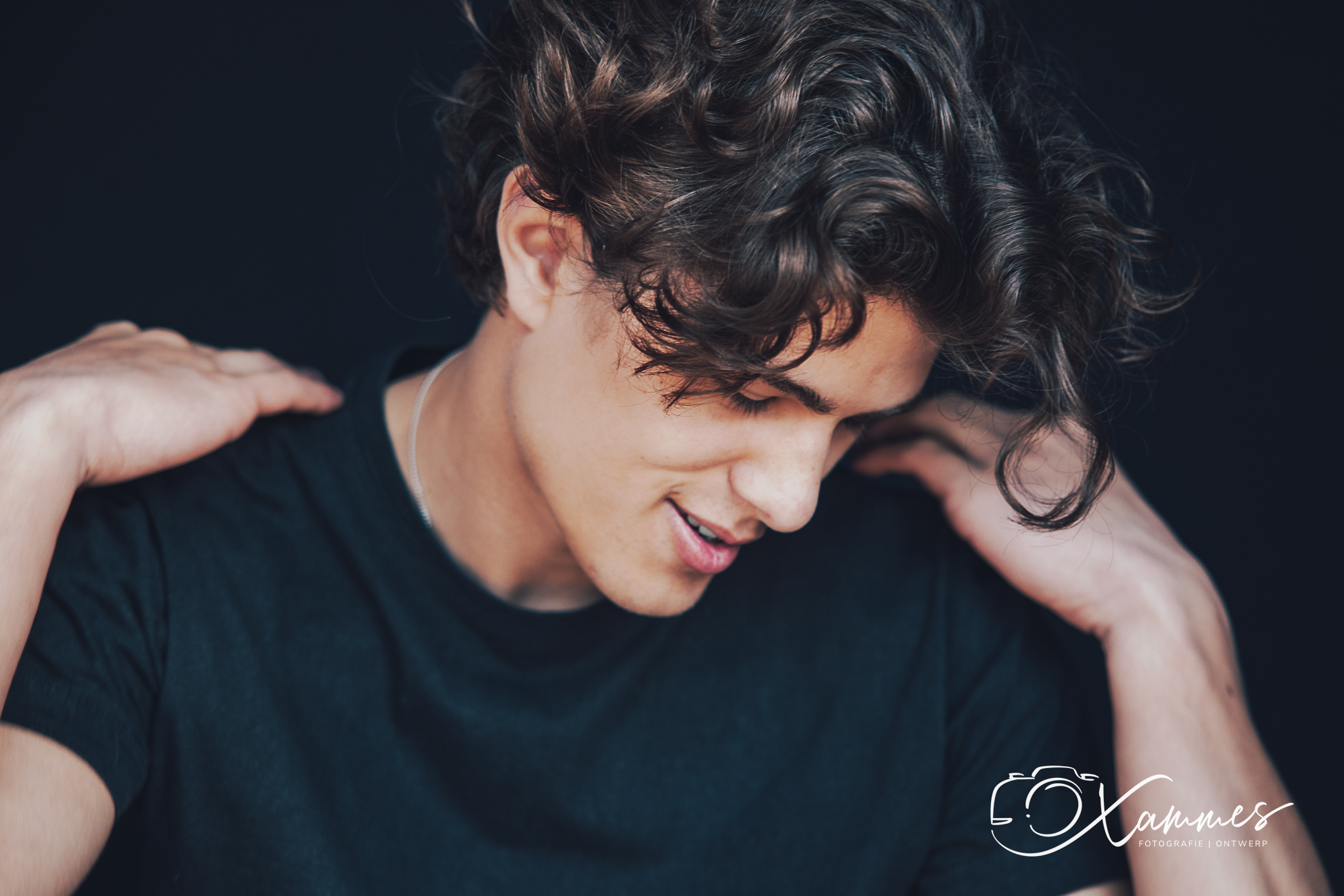 Ik kom met liefde en plezier bij je thuis om een puur portret te maken dat echt jouw persoonlijkheid vastlegt of dat van je kind