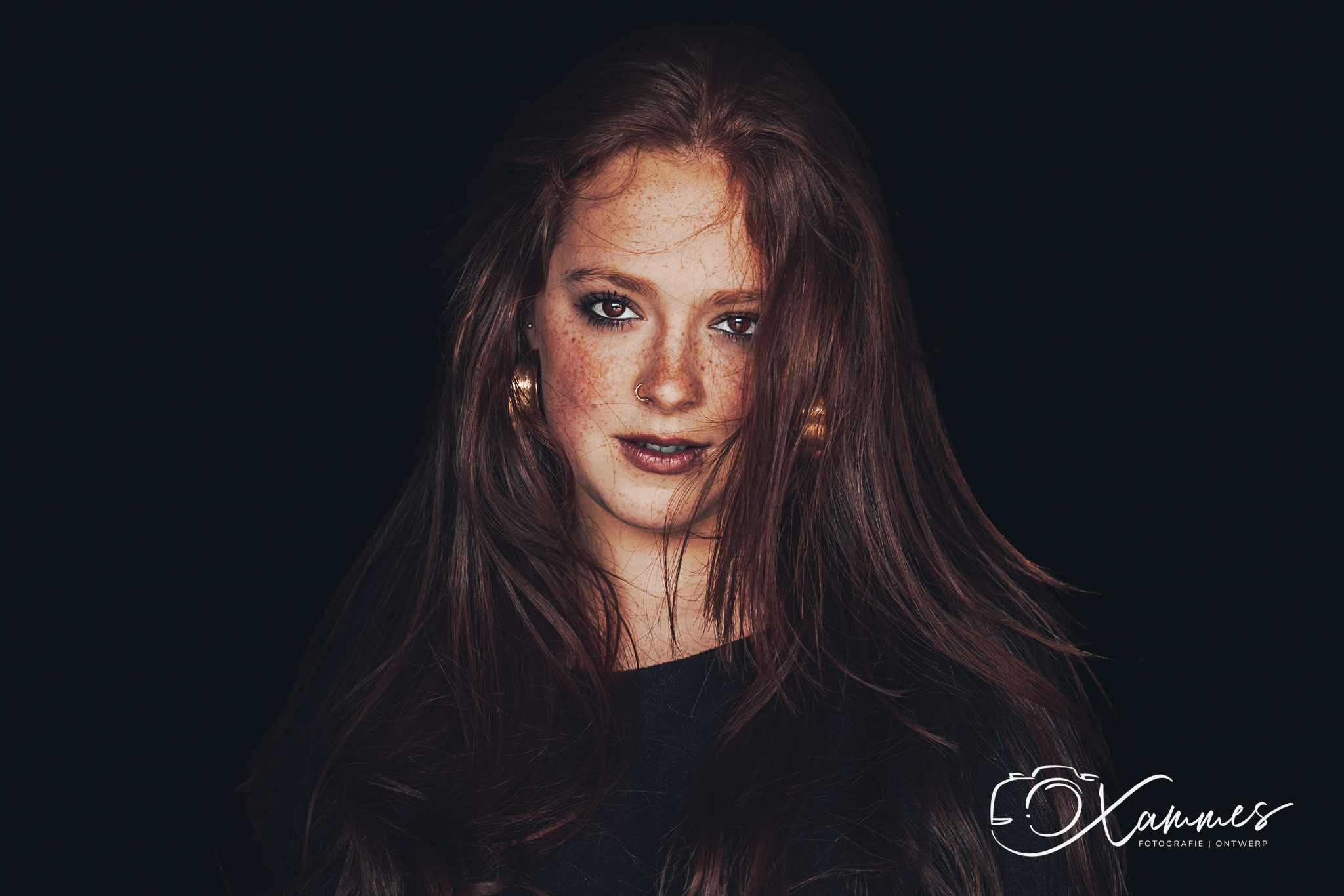 Ik kom met liefde en plezier bij je thuis om een puur portret te maken dat echt jouw persoonlijkheid vastlegt