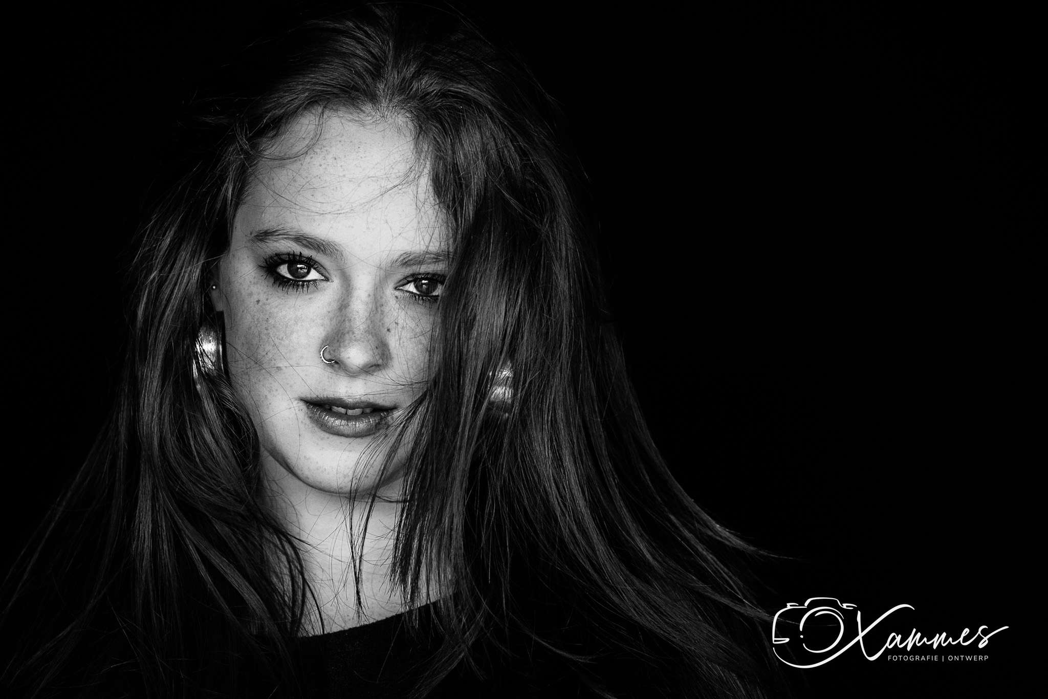 Ik kom met liefde en plezier bij je thuis om een puur portret te maken dat echt jouw persoonlijkheid vastlegt of dat van je kind