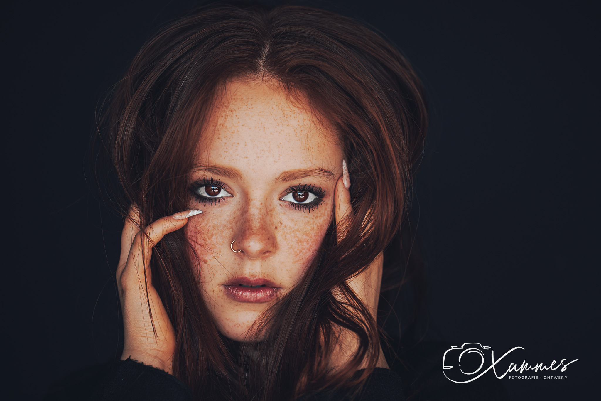 Ik kom met liefde en plezier bij je thuis om een puur portret te maken dat echt jouw persoonlijkheid vastlegt