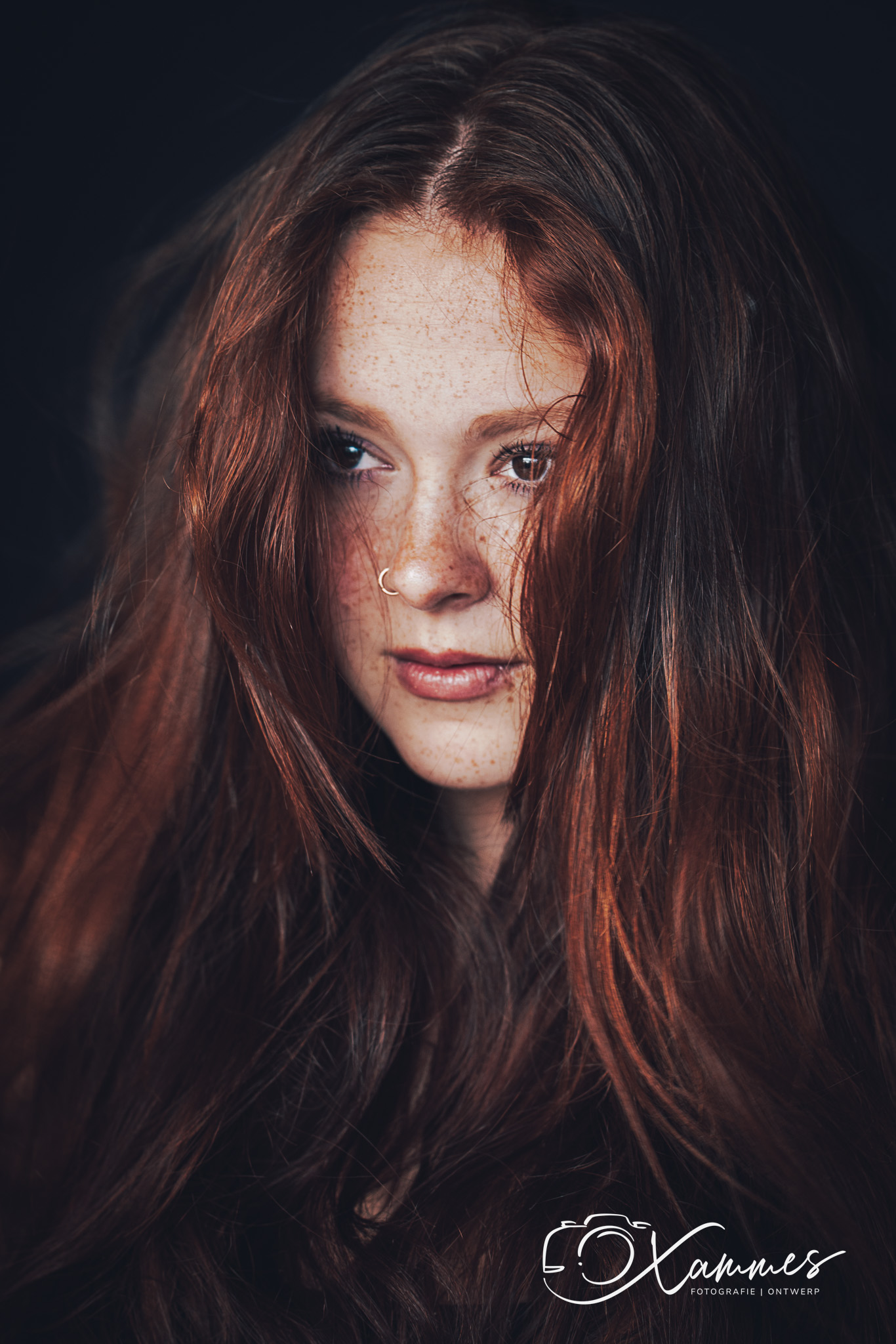 Ik kom met liefde en plezier bij je thuis om een puur portret te maken dat echt jouw persoonlijkheid vastlegt